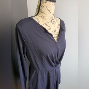 Daisy Fuentes navy blouse NWT Size M